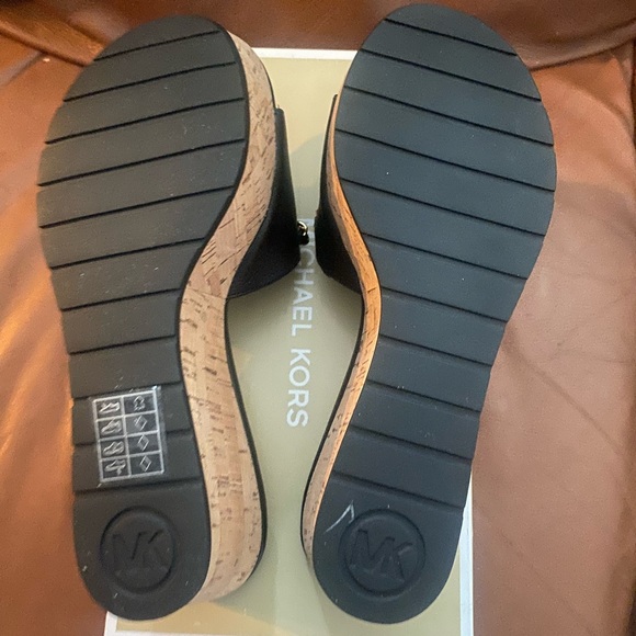 Michael kors Sandals - Picture 6 of 6